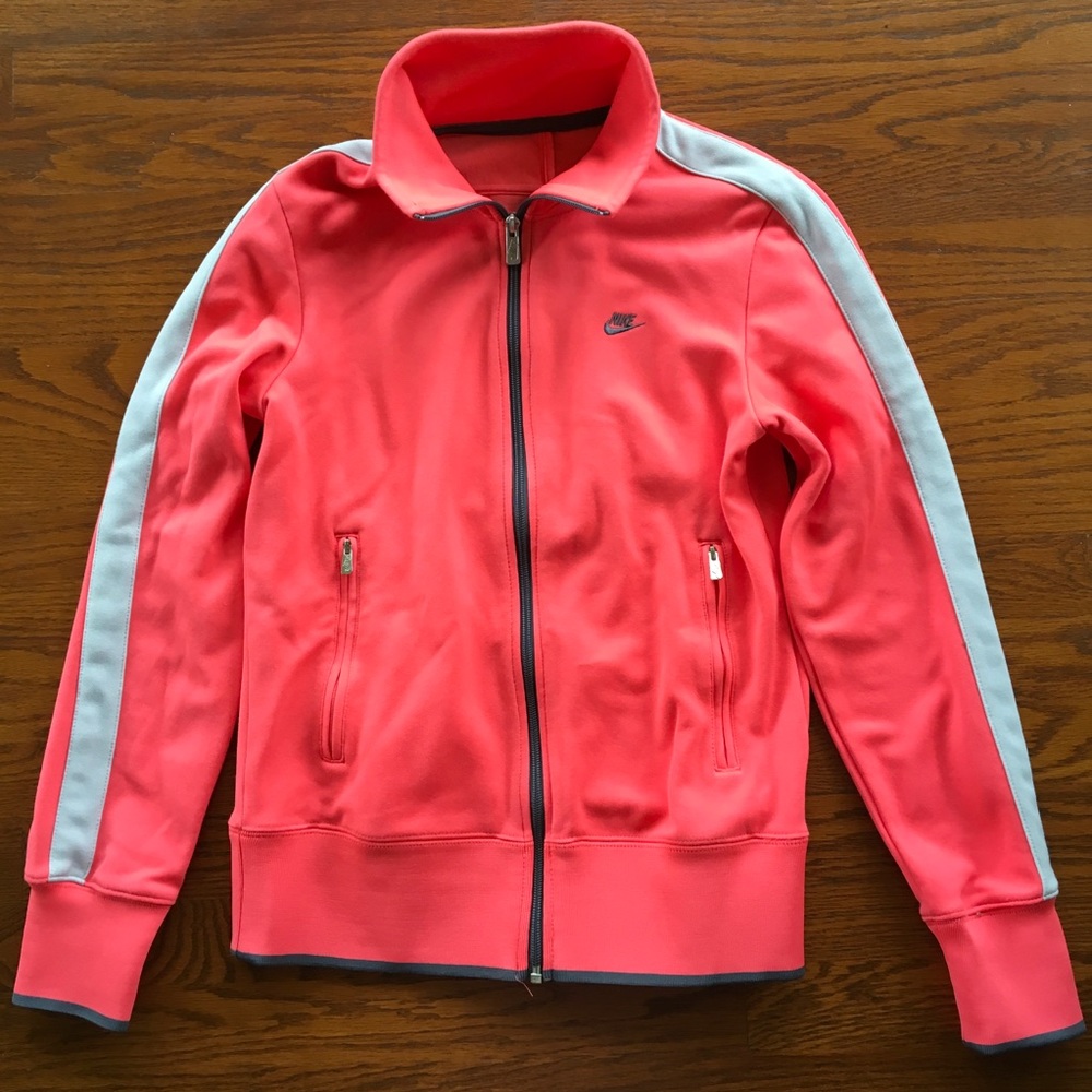 Nike lightweight jacket